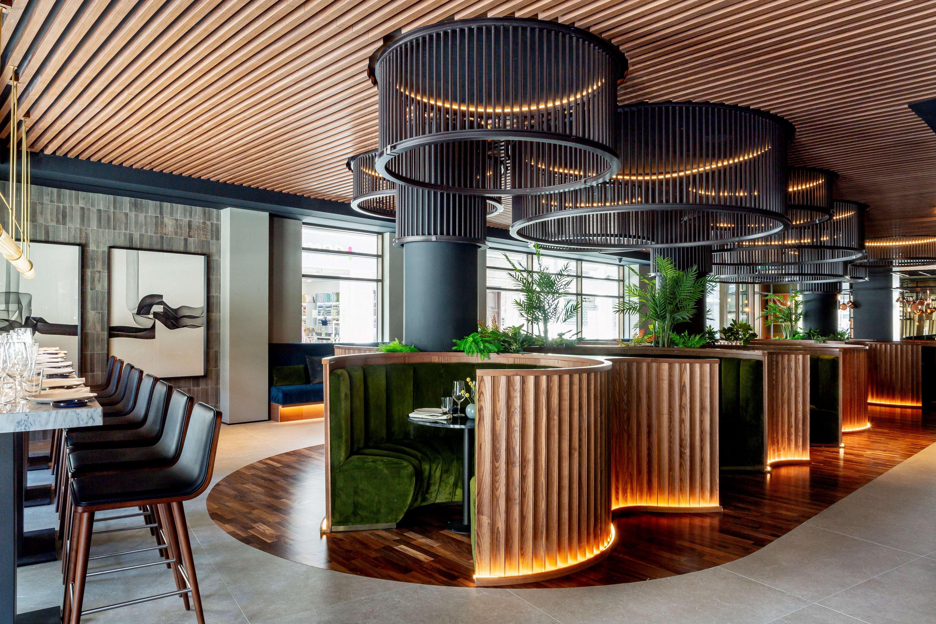 Radisson Collection Hotel, Magdalena Plaza 5* Seville